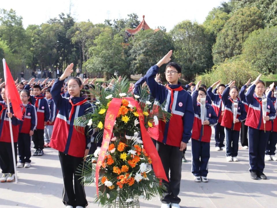穿越时空回忆，触摸历史心跳——?我市学?？骨?..